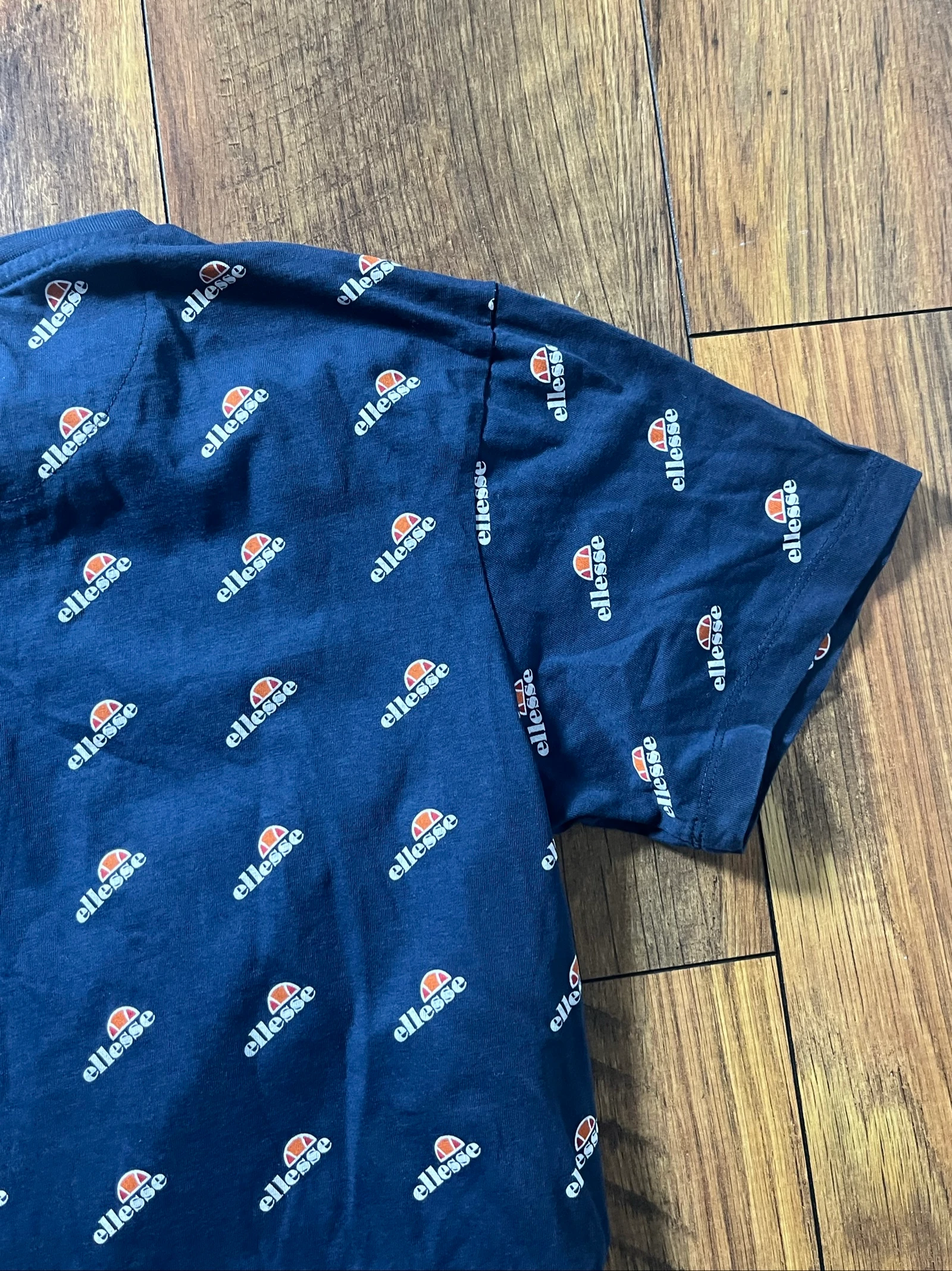 Trendy Streetwear Navy Blue All-Over Print T-Shirt - Ellesse - Size L - Very Good Condition – photo 9